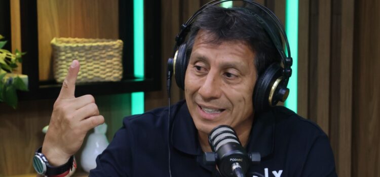 Peña advierte que ningún equipo invencible en la liga de fútbol