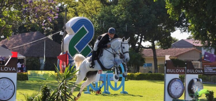 Santiago Rocha Triunfa en el Nacional Ecuestre con Dos Victorias Destacadas