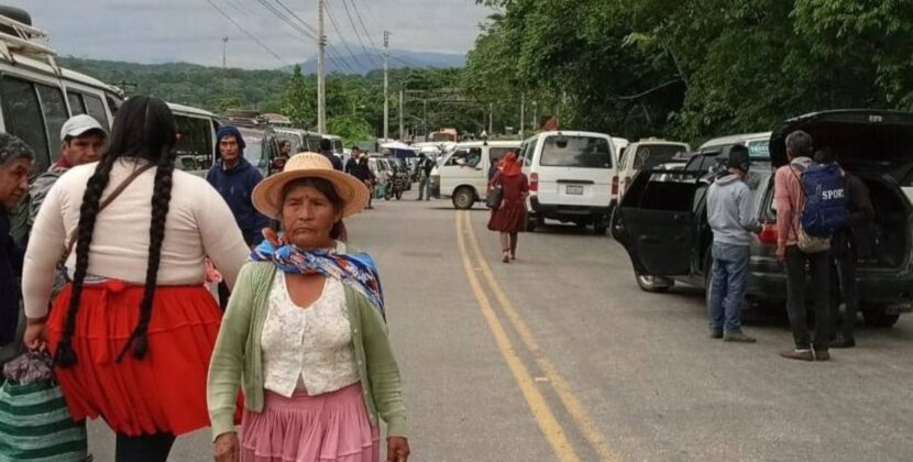 Transporte Libre exige combustible en Cochabamba a cinco días del balotaje con bloqueo de vías