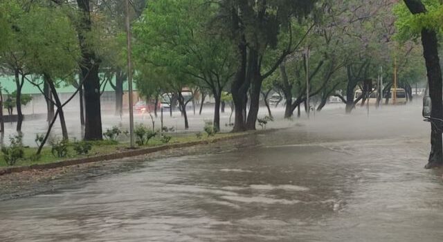 Tarija en alerta por crecida de ríos amenaza a comunidades ribereñas