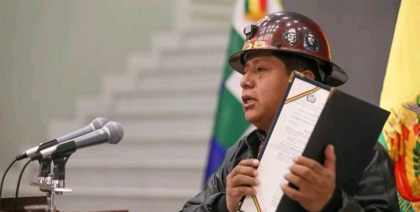 Fiscalía inicia investigación a Huarachi tras admitir denuncia oficial