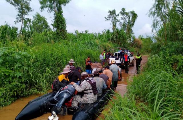 Rescate de cinco personas atrapadas por crecida del río Tarija tras fuerte temporal