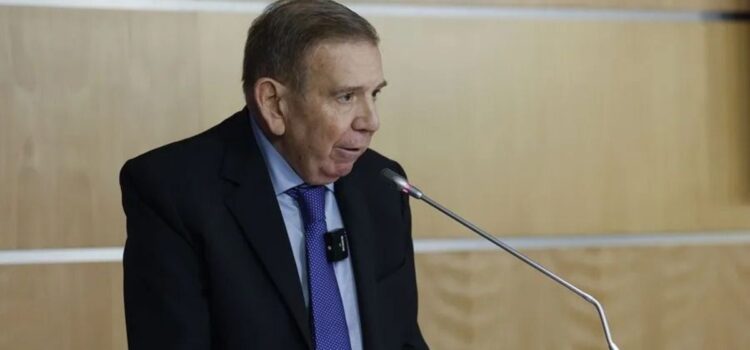 Edmundo González desea acierto y serenidad a Rodrigo Paz en la conducción de Bolivia