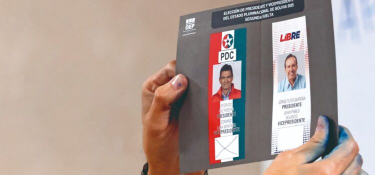 Líderes políticos celebran a Rodrigo Paz ante el silencio de la izquierda