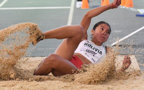 Tarijeñas Valeria Quispe y Mariana Arce rumbo a los Juegos Bolivarianos Perú 2025