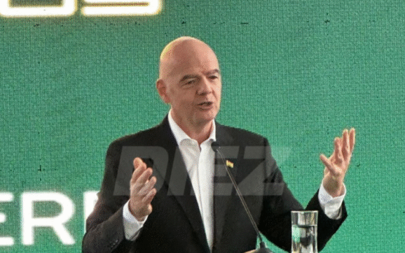 Infantino promete un mundial para Bolivia impulso al fútbol sudamericano