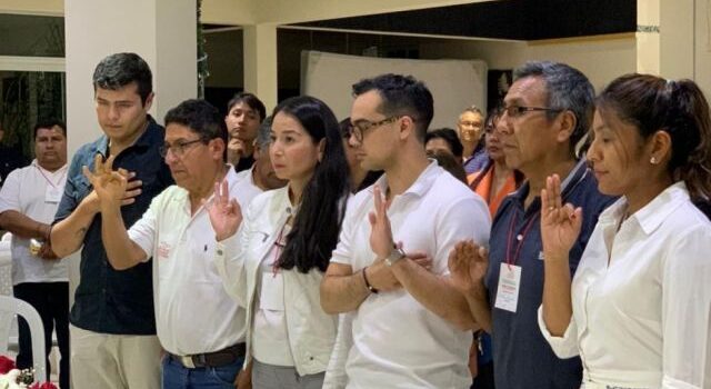 Paola Valdez y Gonzalo Ávila se unen al Comité Camino al Cambio
