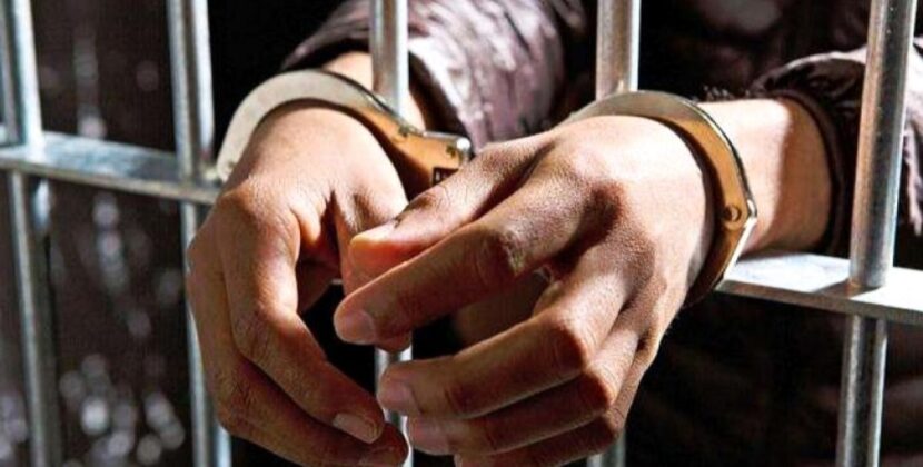 Detienen a sujeto libre con condena por asesinato por presunto feminicidio