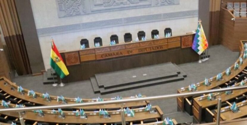 Unidad presenta ambiciosas reformas constitucionales en áreas clave del país