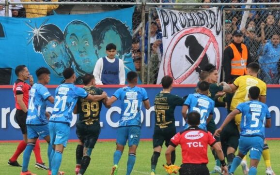 Tribunal deportivo suspende tres partidos a tres jugadores clave de Bolívar por indisciplina