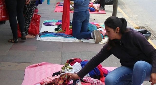 Ferias Artesanales Enfrentan Baja en Ventas y Mayor Competencia Gremiales Señalan Preocupación