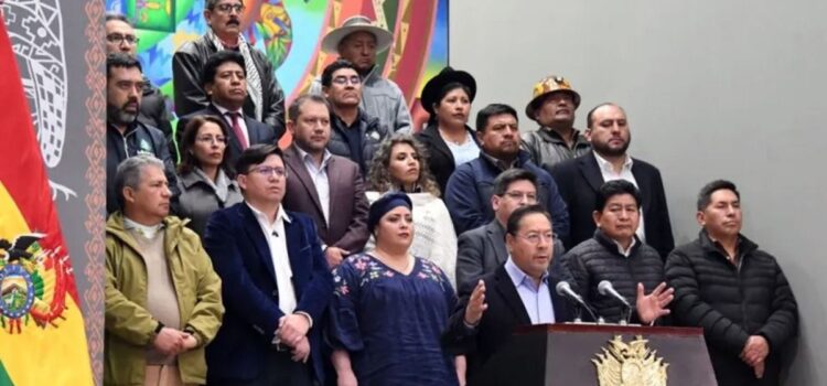 Luisa Nayar celebra la partida del peor presidente y gabinete histórico