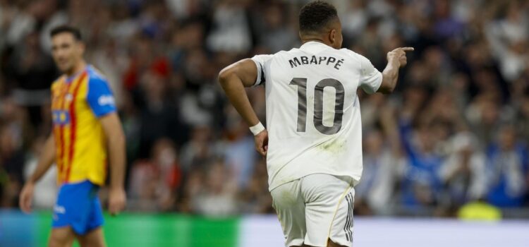 Real Madrid Golea al Valencia Cuatro Cero con Espectacular Actuación de Mbappé