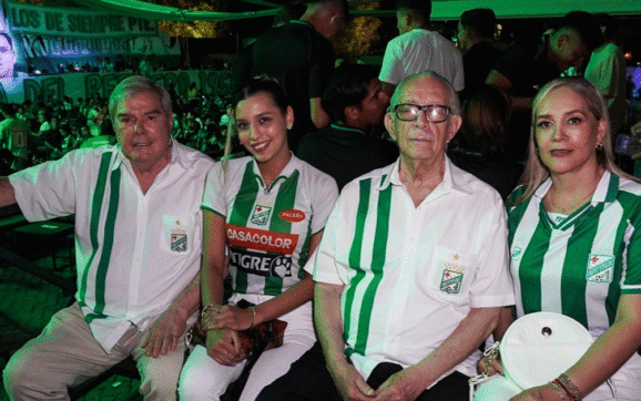 Oriente Petrolero celebra 70 años de historia con espectacular Noche Albiverde
