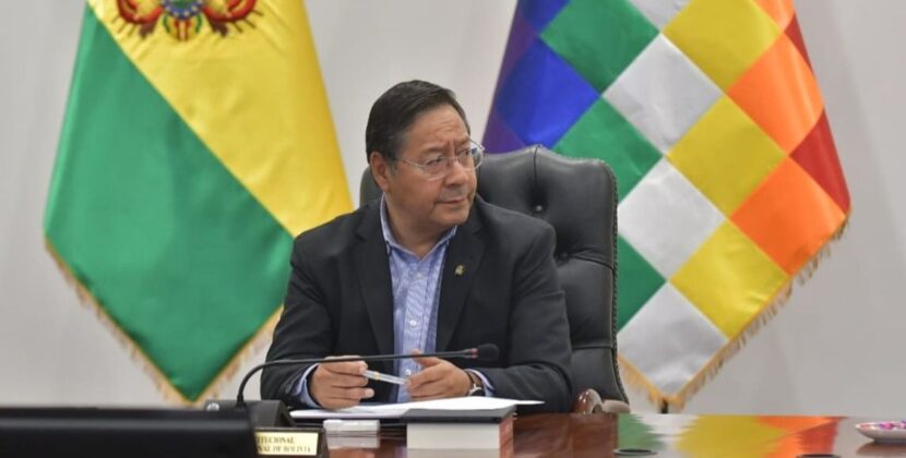 Arce promulga ley diferimiento créditos pese a cuestionamientos