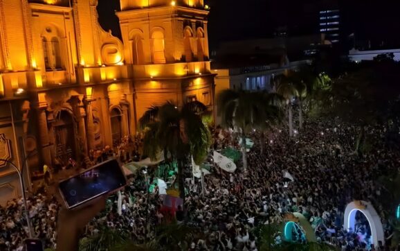 Oriente Petrolero celebra 70 años con multitudinaria serenata y festejo histórico