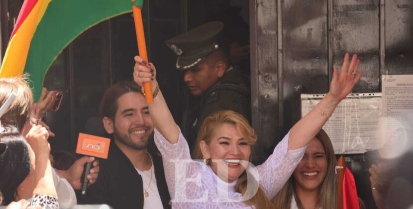 Jeanine Áñez sale de prisión tras casi cinco años de cautiverio judicial