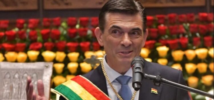 Rodrigo Paz Llama a un Acuerdo Nacional para Transformar el Estado y Abrir Bolivia al Mundo con Dignidad