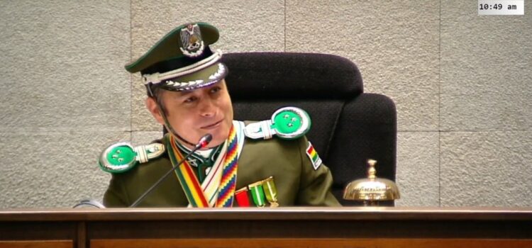 Edmand Lara asume la vicepresidencia de la nación en solemne juramento