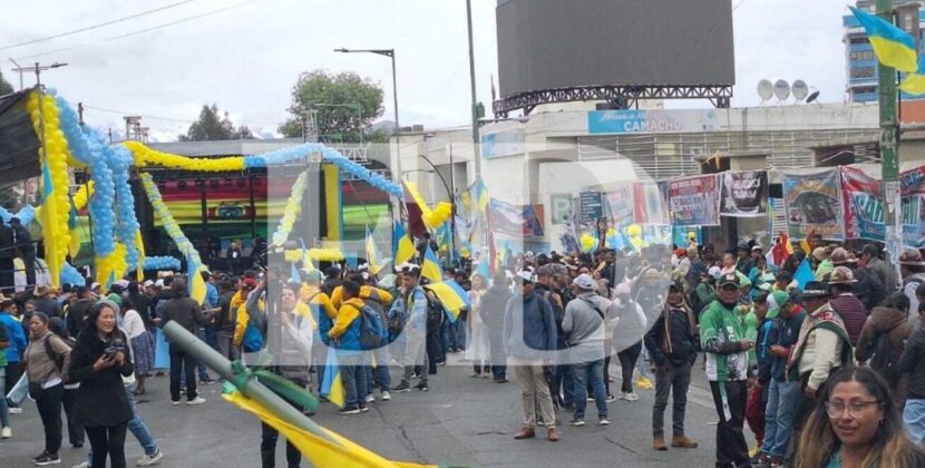 Verbena Popular en Avenida Camacho Celebra el Nuevo Gobierno con Ambiente Festivo
