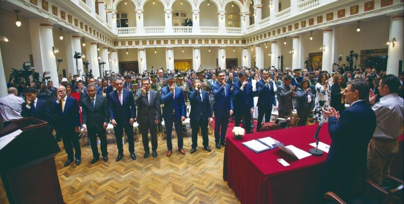 Paz impulsa gabinete técnico ante crisis boliviana