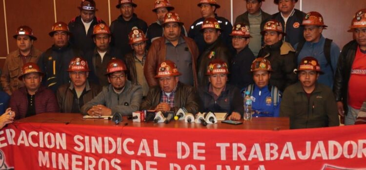 Gobierno crea Ministerio Minería, asalariados presionan