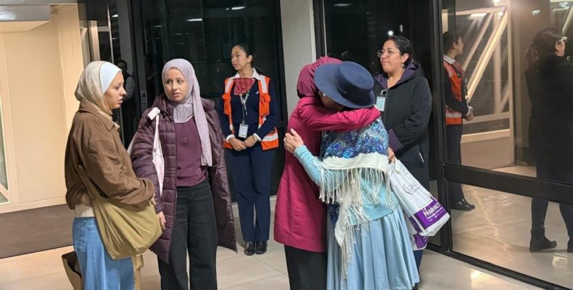 Defensor monitorea traslado familia boliviana Gaza