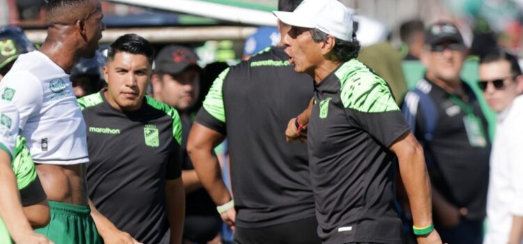 Peña y Chalá entrenan y apuntan a la Copa Bolivia