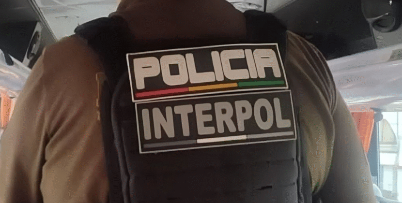 Interpol activa control en 31 fronteras para evitar salida de exautoridades en Bolivia