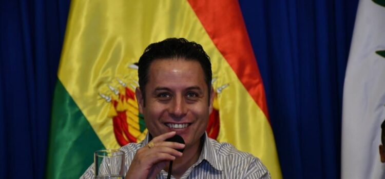 Lara exige relevo de Russo en Policía Boliviana