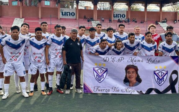 García Agreda y Universitario confirman su clasificación a la Copa Simón Bolívar 2026 en Bolivia