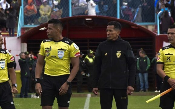 Bolívar recusa a árbitros y pide medidas correctivas rigurosas en La Paz