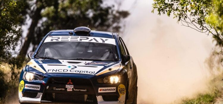 Jhimmy Sanjinés celebra en Uruguay y confirma título de campeón sudamericano de boxeo