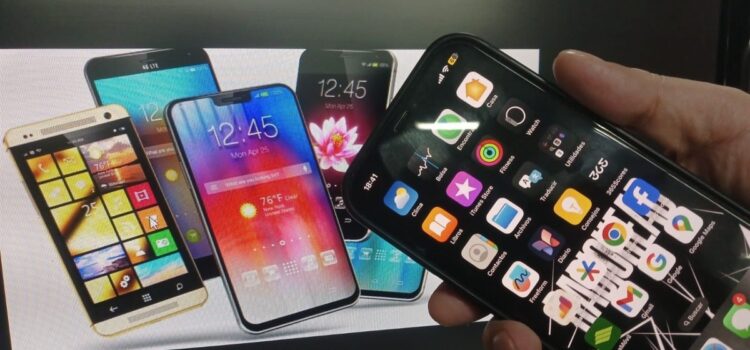 Instituto Nacional de Estadística revela que 90,8 por ciento de hogares bolivianos tiene telefonía fija o celular en censo 2024