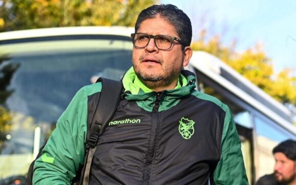 Villegas convoca a mayoría de jugadores locales para partido contra Perú