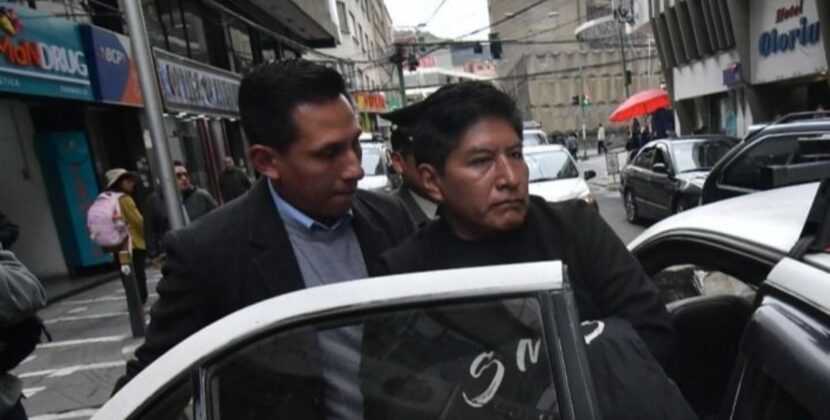 Justicia otorga detención domiciliaria a Ríos y su hijo en caso judicial