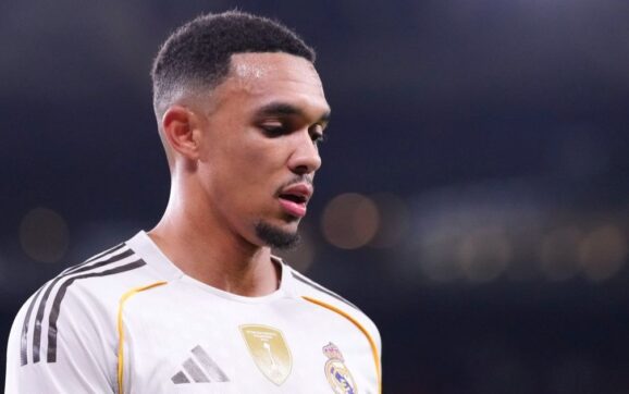 Liverpool confirma baja de Alexander Arnold por lesión en cuádriceps más de dos meses