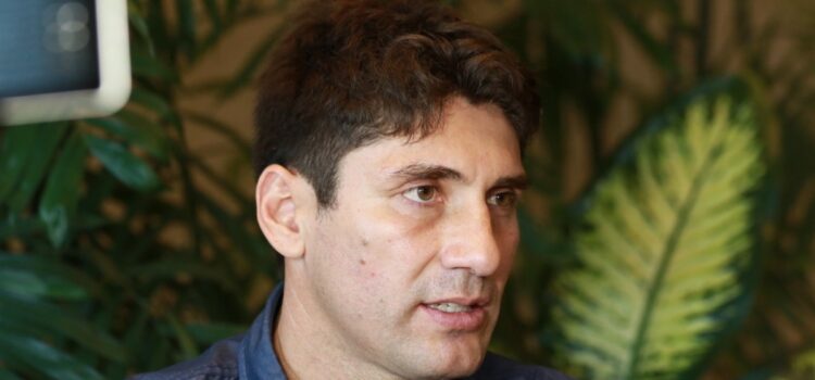 La Asamblea de Oriente duda su realización y Raldes evalúa regresar al fútbol boliviano