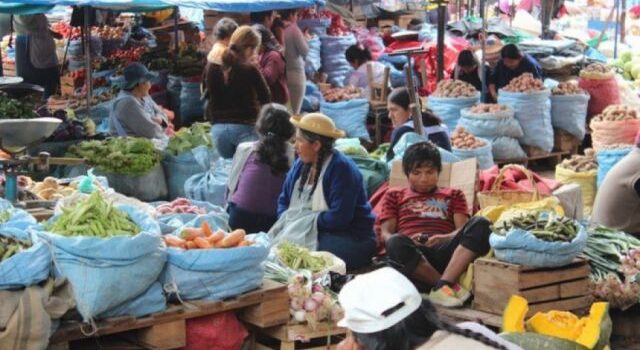 CRAMA actualiza precios de productos básicos y advierte sobre ajuste en Bolivia