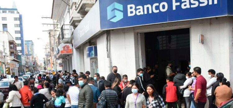 Gestora confirma pérdida de bonos tras quiebra del banco Fassil en Bolivia