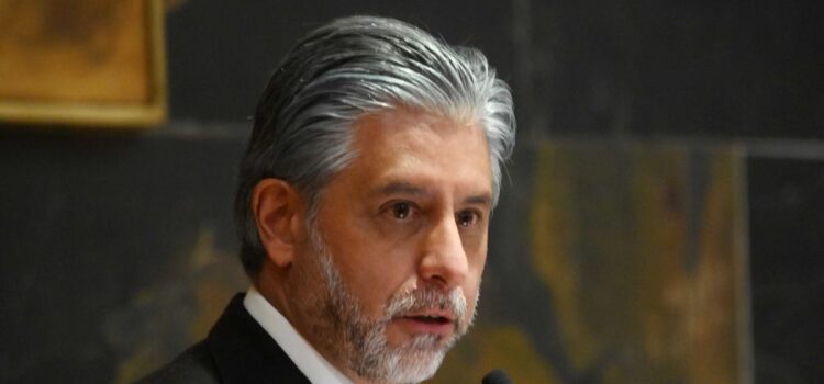 Astrofísico boliviano explica acercamiento del cometa interestelar 3I Atlas a la Tierra