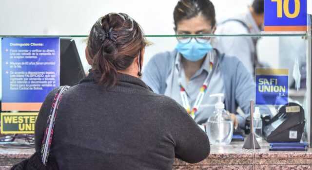 Deudores en Bolivia ignoran alcance y advertencias de la Ley de Diferimiento