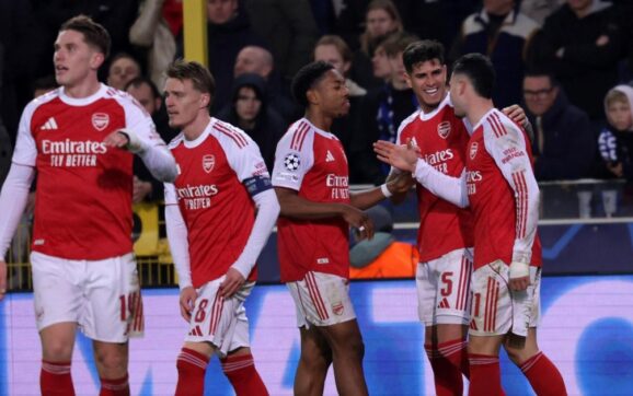 Arsenal gana 3 0 en Bélgica y confirma su pase casi seguro a octavos