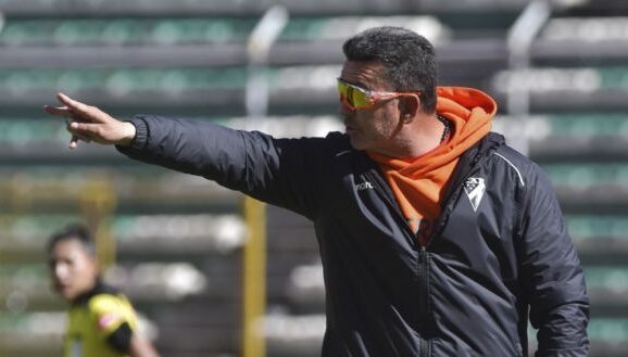 Julio César Baldivieso anuncia continuidad con equipo competitivo en Bolivia