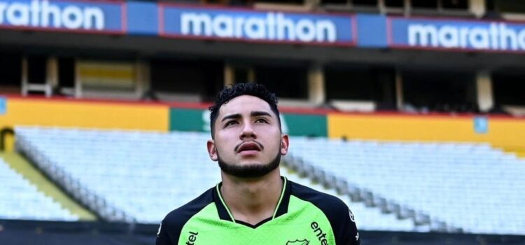 Villegas anuncia convocatoria con tres regresos y promedio de 23 años