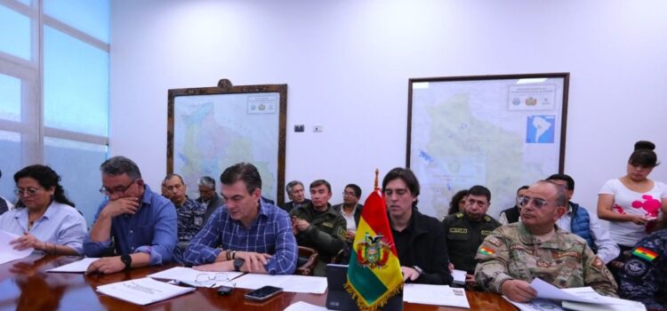 Presidente Paz advierte desastre nacional por llegada de más agua en Bolivia