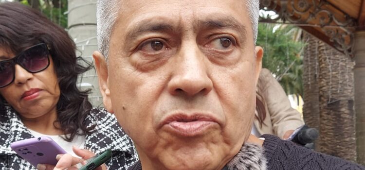 Mario Cossío recuerda suspensión y aún no confirma candidatura a gobernador de Tarija