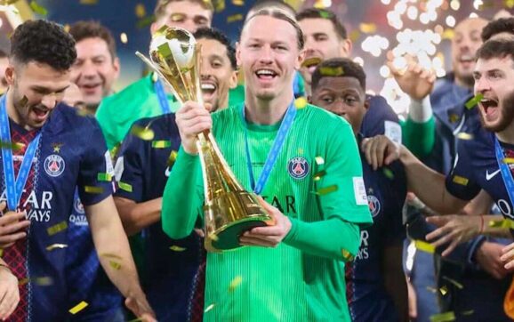 Arquero del PSG detiene penales clave con la mano fracturada en partido decisivo