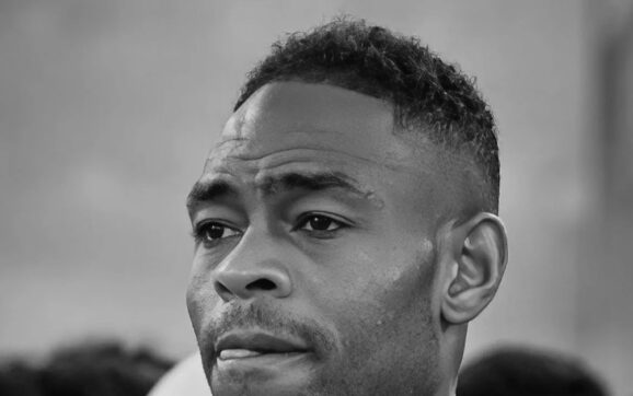 Enoumba advierte dudas sobre su renovación en Blooming por incumplimientos dirigenciales