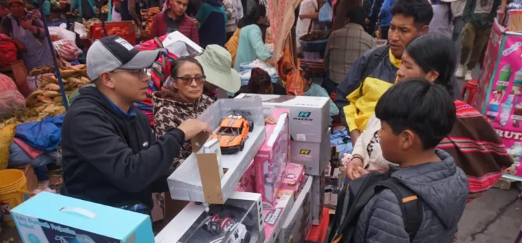 Centros de abasto en Bolivia anuncian horarios extendidos para compras navideñas